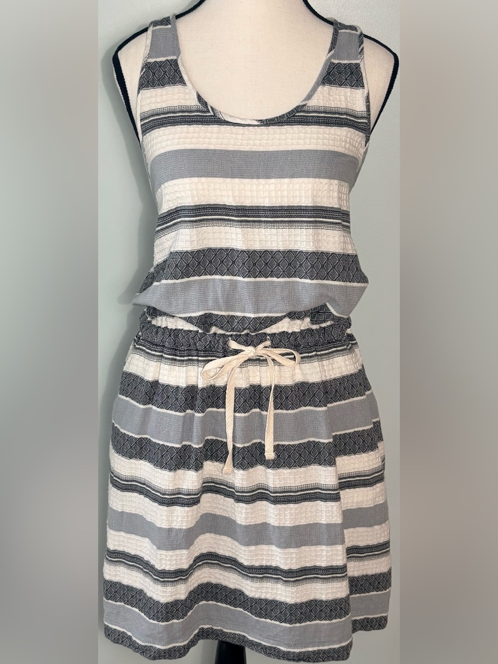 Lou & Grey Striped Luvstretch Drawstring Pocket Tank Dress — Gray and White